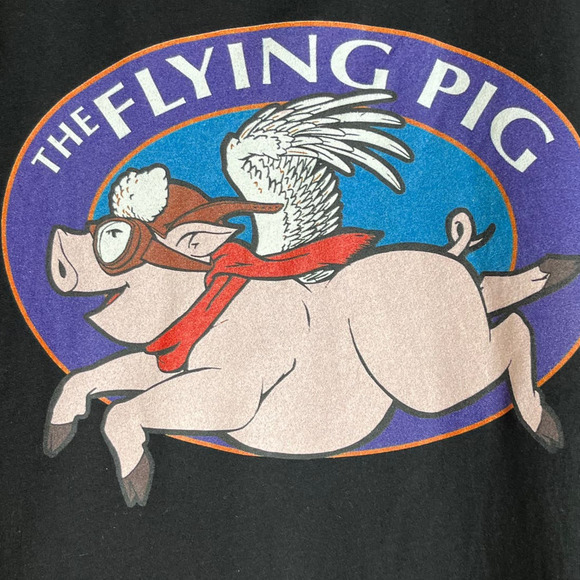 The Flying Pig T shirt - Picture 2 of 3